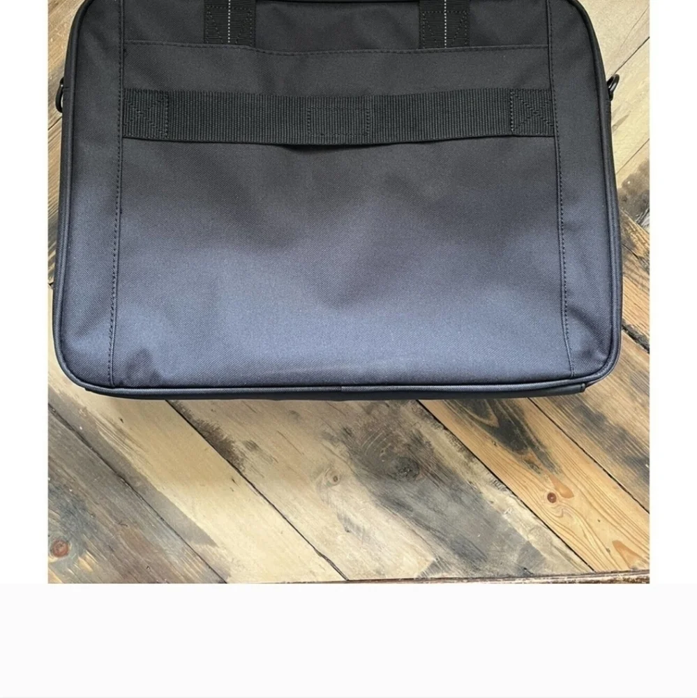 Targus Laptop bag black medium‎ new